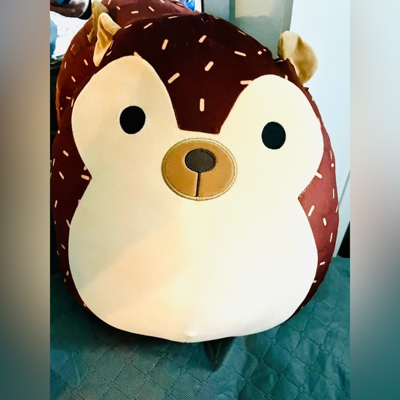 Brand, new squishmellow - Picture 2 of 2